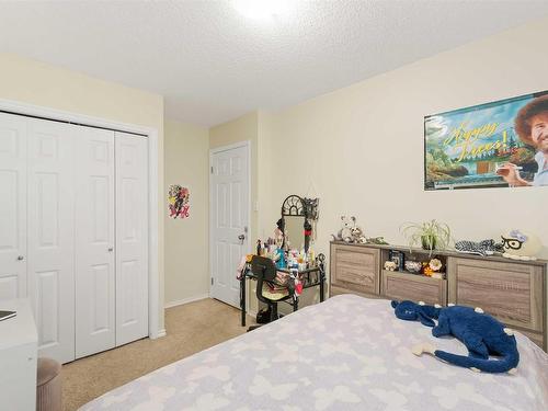 4022 37 Street, Edmonton, AB - Indoor Photo Showing Bedroom