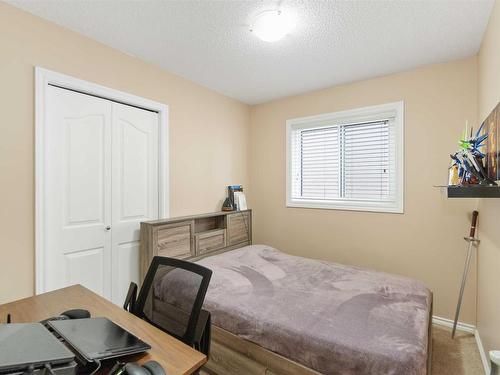 4022 37 Street, Edmonton, AB - Indoor Photo Showing Bedroom