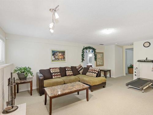 4022 37 Street, Edmonton, AB - Indoor Photo Showing Living Room