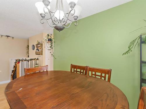 4022 37 Street, Edmonton, AB - Indoor Photo Showing Dining Room