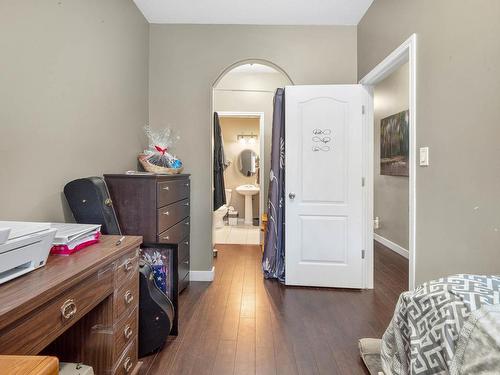 10252 159 Street Nw, Edmonton, AB - Indoor Photo Showing Bedroom