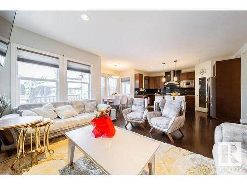 12228 170 Avenue, Edmonton, AB - Indoor Photo Showing Living Room