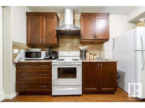 12228 170 Avenue, Edmonton, AB - Indoor Photo Showing Kitchen