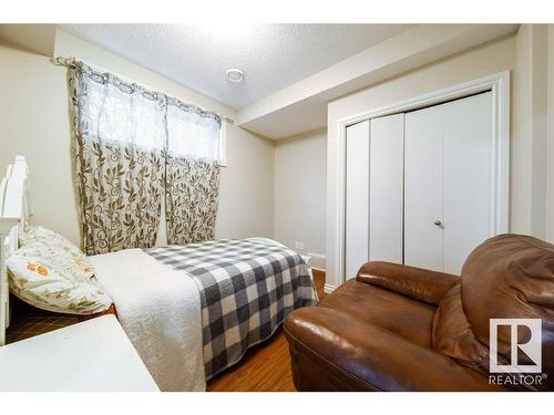 12228 170 Avenue, Edmonton, AB - Indoor Photo Showing Bedroom