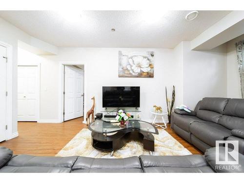 12228 170 Avenue, Edmonton, AB - Indoor Photo Showing Living Room