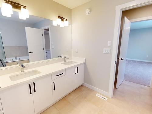 4220 41B Avenue, Drayton Valley, AB - Indoor Photo Showing Bathroom