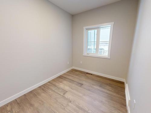 4220 41B Avenue, Drayton Valley, AB - Indoor Photo Showing Other Room