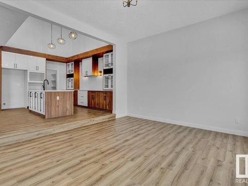 2448 205 Street, Edmonton, AB - Indoor Photo Showing Kitchen