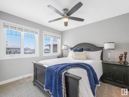 9402 85 Avenue, Morinville, AB - Indoor Photo Showing Bedroom