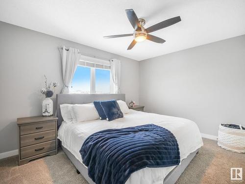 9402 85 Avenue, Morinville, AB - Indoor Photo Showing Bedroom