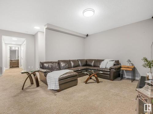 9402 85 Avenue, Morinville, AB - Indoor