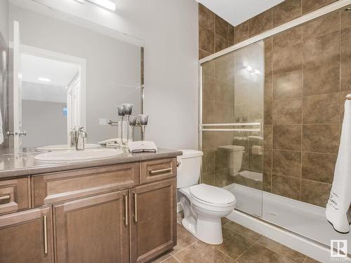 9402 85 Avenue, Morinville, AB - Indoor Photo Showing Bathroom