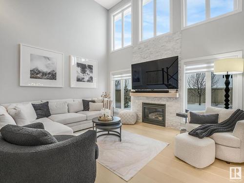 9402 85 Avenue, Morinville, AB - Indoor Photo Showing Living Room With Fireplace