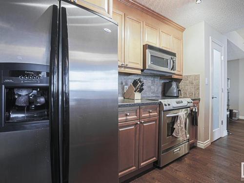 1201 9020 Jasper Avenue Nw, Edmonton, AB - Indoor Photo Showing Kitchen