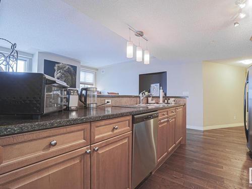 1201 9020 Jasper Avenue Nw, Edmonton, AB - Indoor Photo Showing Kitchen