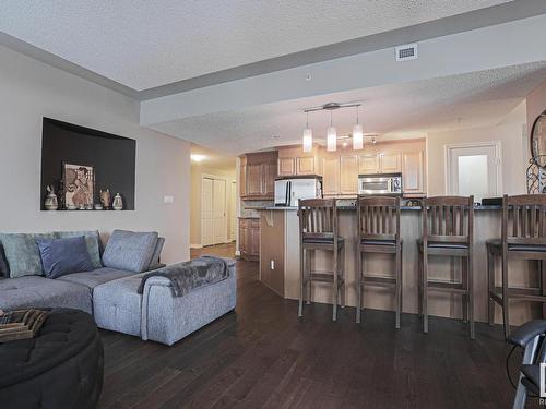 1201 9020 Jasper Avenue Nw, Edmonton, AB - Indoor Photo Showing Living Room