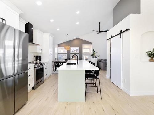 70 Sunflower Lane, Sherwood Park, AB - Indoor Photo Showing Kitchen With Stainless Steel Kitchen With Upgraded Kitchen