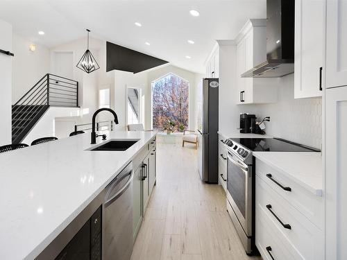 70 Sunflower Lane, Sherwood Park, AB - Indoor Photo Showing Kitchen With Double Sink With Upgraded Kitchen