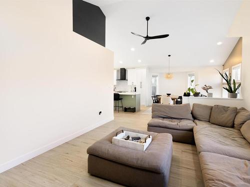 70 Sunflower Lane, Sherwood Park, AB - Indoor Photo Showing Living Room