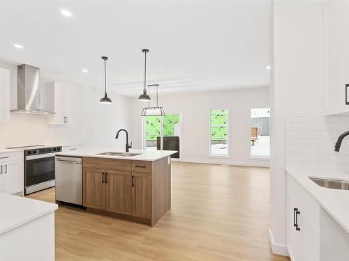 17712 70 Street, Edmonton, AB - Indoor Photo Showing Kitchen With Double Sink With Upgraded Kitchen