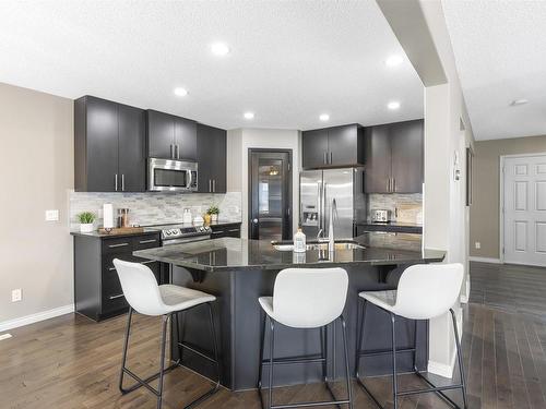 2 Norton Avenue, St. Albert, AB - Indoor Photo Showing Kitchen With Upgraded Kitchen