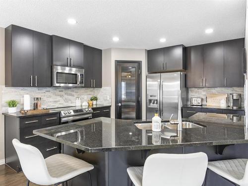 2 Norton Avenue, St. Albert, AB - Indoor Photo Showing Kitchen With Upgraded Kitchen