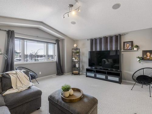 2 Norton Avenue, St. Albert, AB - Indoor Photo Showing Living Room