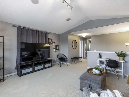 2 Norton Avenue, St. Albert, AB - Indoor