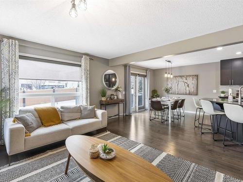 2 Norton Avenue, St. Albert, AB - Indoor Photo Showing Living Room