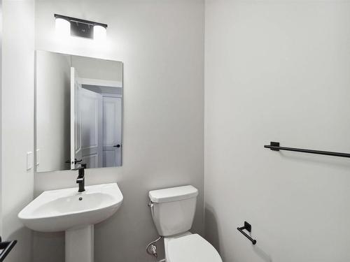 17727 70 Street, Edmonton, AB - Indoor Photo Showing Bathroom