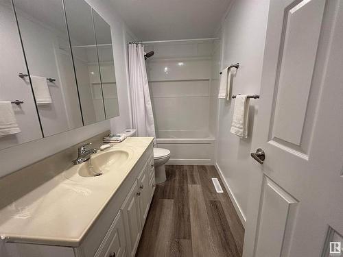 5024 45 St, Drayton Valley, AB - Indoor Photo Showing Bathroom