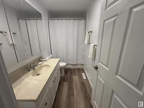 5024 45 St, Drayton Valley, AB - Indoor Photo Showing Bathroom