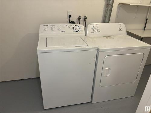 5024 45 St, Drayton Valley, AB - Indoor Photo Showing Laundry Room