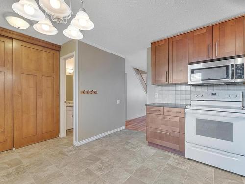 7955 178 Street, Edmonton, AB - Indoor Photo Showing Kitchen