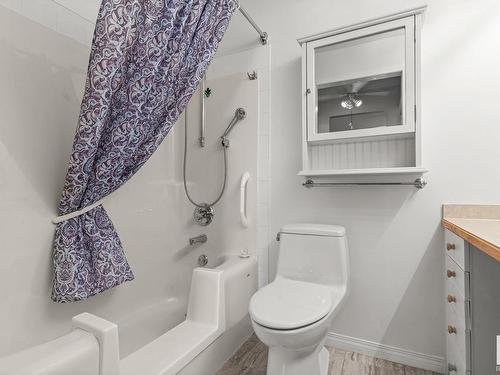 321 16221 95 Street, Edmonton, AB - Indoor Photo Showing Bathroom