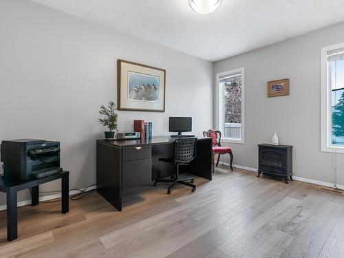 #179 St. Andrews Drive, Stony Plain, AB - Indoor Photo Showing Dining Room