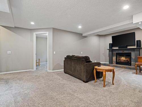 #179 St. Andrews Drive, Stony Plain, AB - Indoor Photo Showing Bathroom