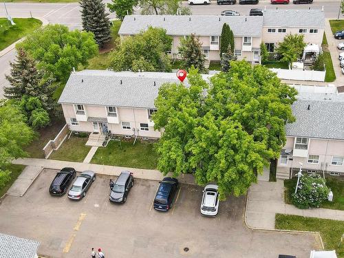 58 Lakewood Village, Edmonton, AB - Outdoor