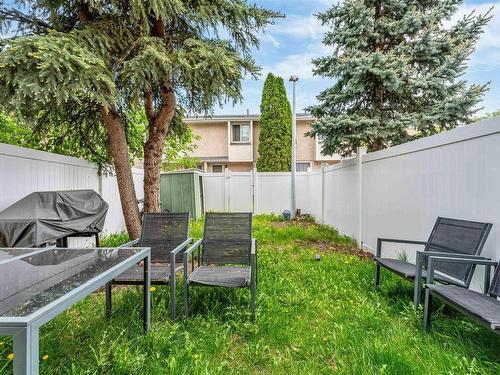 58 Lakewood Village, Edmonton, AB - Outdoor