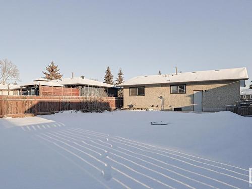 21 Lundy Park Road, Stony Plain, AB - Outdoor