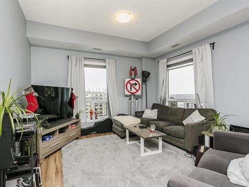 1203 9819 104 Street, Edmonton, AB - Indoor Photo Showing Living Room