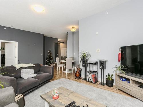 1203 9819 104 Street, Edmonton, AB - Indoor Photo Showing Living Room