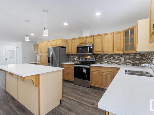 5906 Meadow Way, Cold Lake, AB - Indoor Photo Showing Kitchen With Double Sink With Upgraded Kitchen