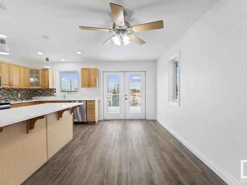 5906 Meadow Way, Cold Lake, AB - Indoor Photo Showing Kitchen With Upgraded Kitchen