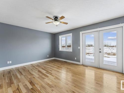 5906 Meadow Way, Cold Lake, AB - Indoor Photo Showing Other Room