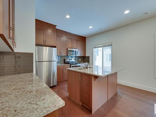 36 2003 Rabbit Hill Road, Edmonton, AB - Indoor Photo Showing Kitchen