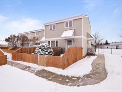 9E CASTLE Terrace  Edmonton, AB T5X 2E6