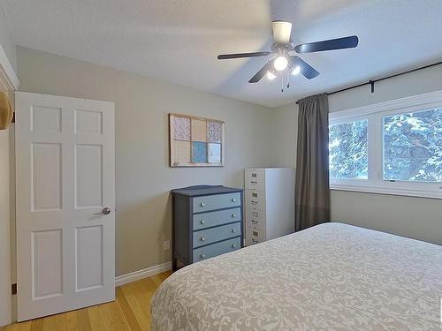 10512 104 Street, Westlock, AB - Indoor Photo Showing Bedroom