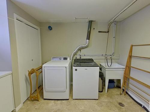 10512 104 Street, Westlock, AB - Indoor Photo Showing Laundry Room