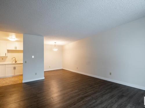 603 10145 109 Street, Edmonton, AB - Indoor